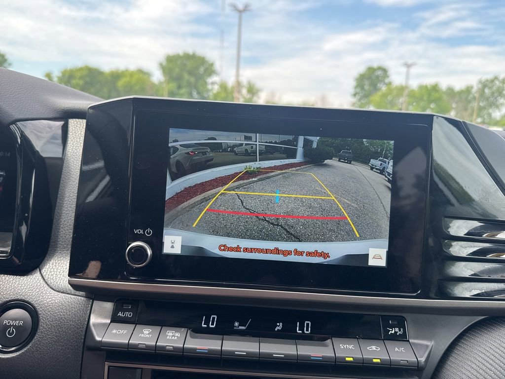Used 2026 Toyota Camry SE FWD image 16