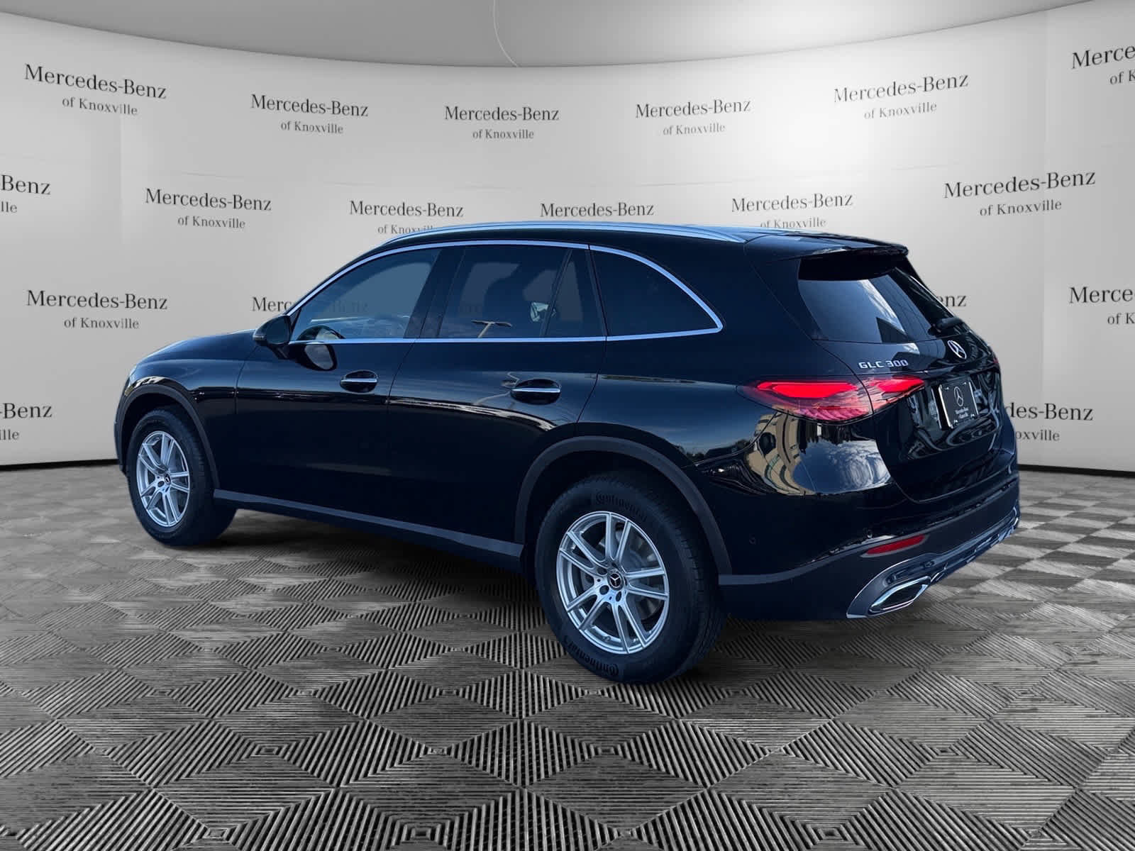 Used 2026 Mercedes-Benz GLC 300 4MATIC image 3
