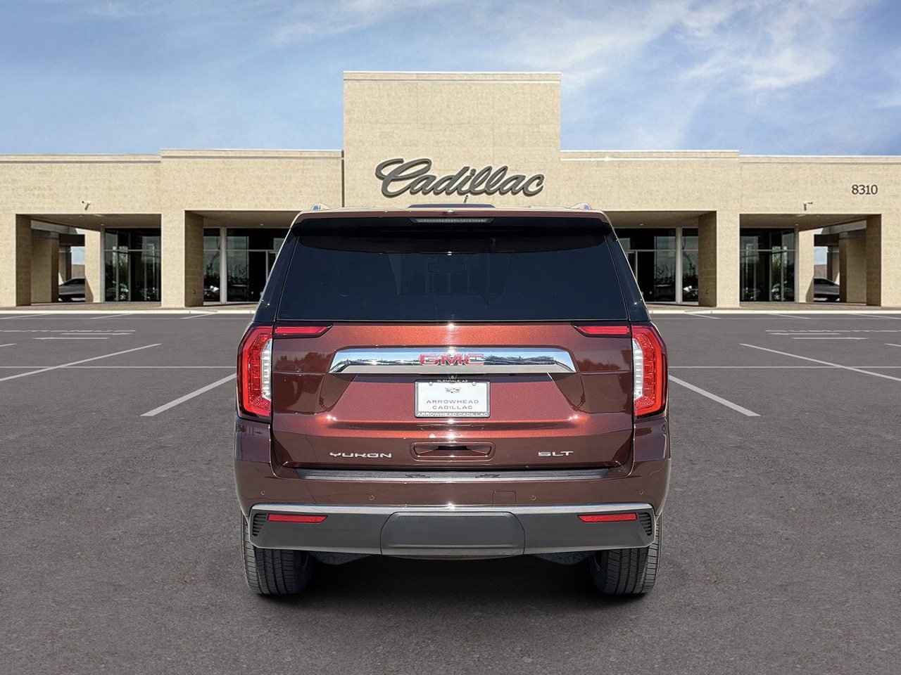 Used 2023 GMC Yukon SLT w/ SLT Premium Package AWD/4WD image 6