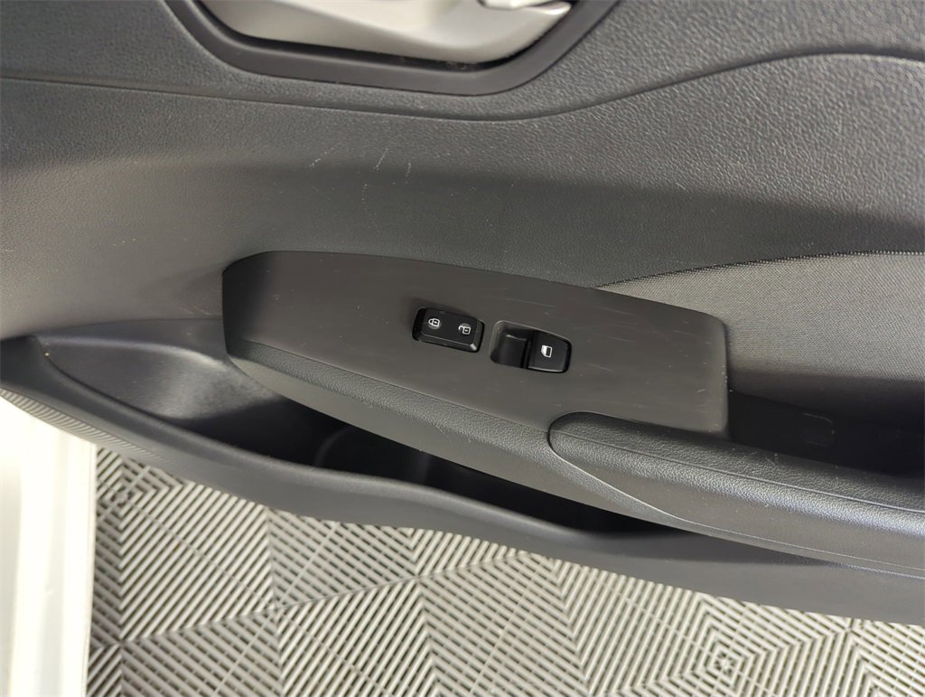 Used 2021 Hyundai Accent SE image 33