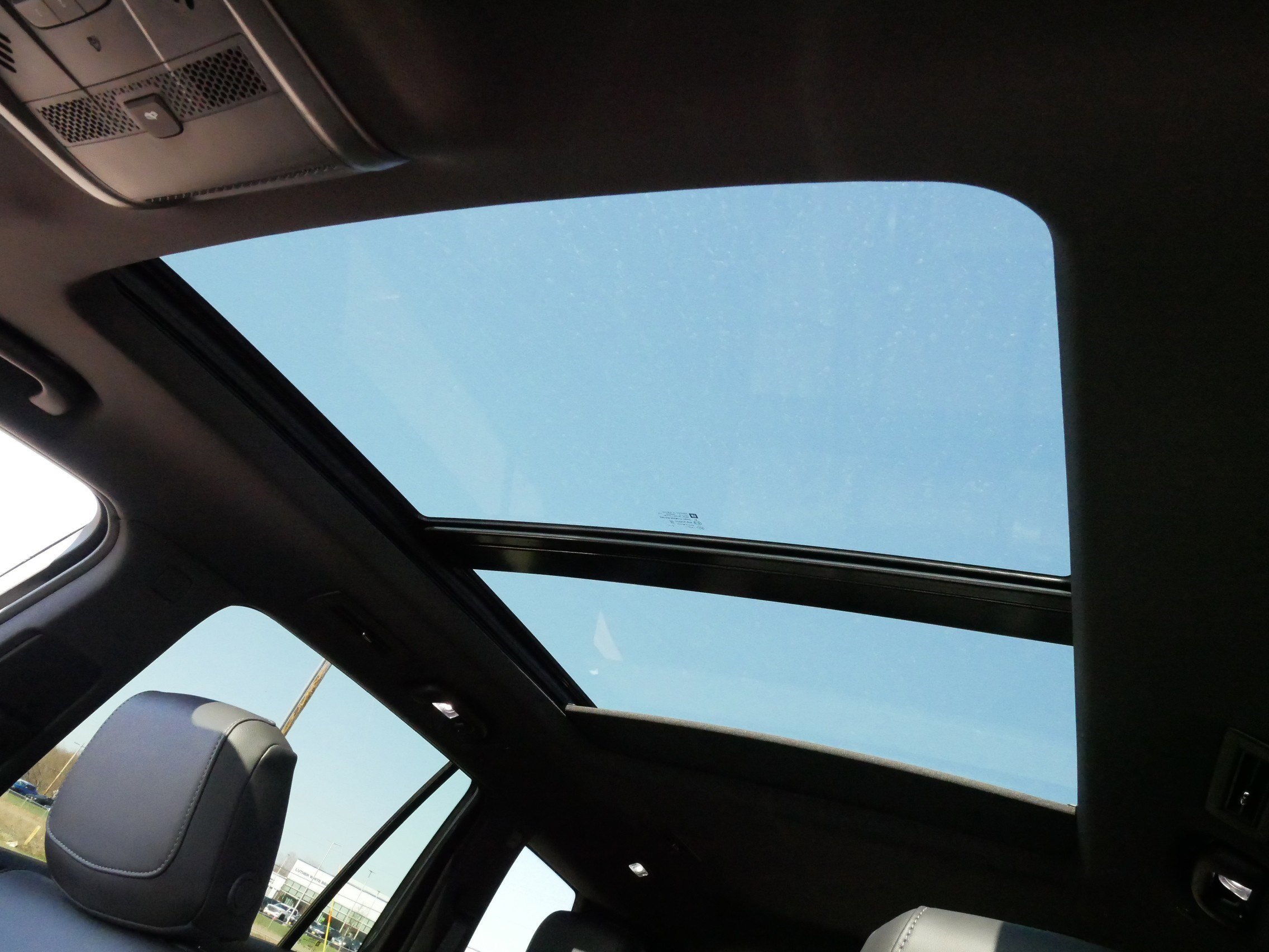 New 2025 Cadillac XT6 Sport image 25