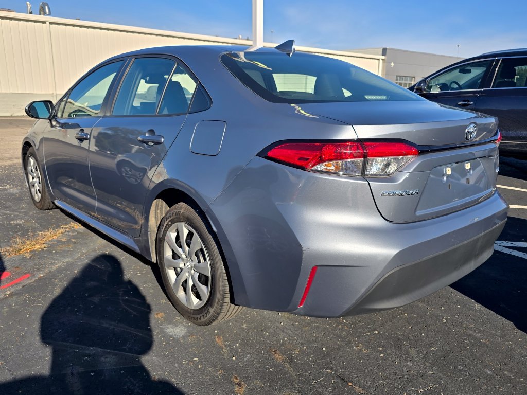Used 2024 Toyota Corolla LE FWD image 6