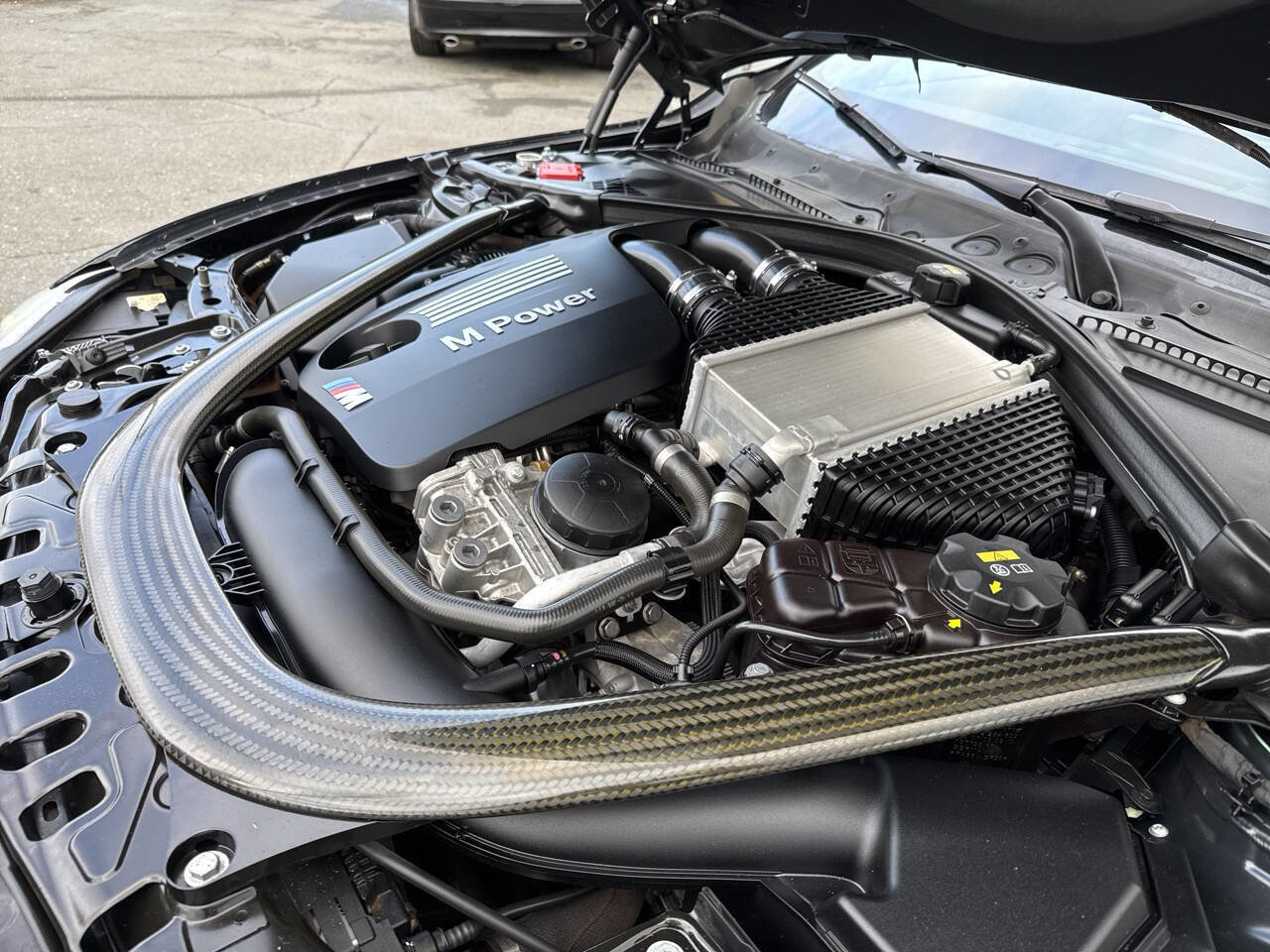 Used 2016 BMW M4 Convertible RWD image 16