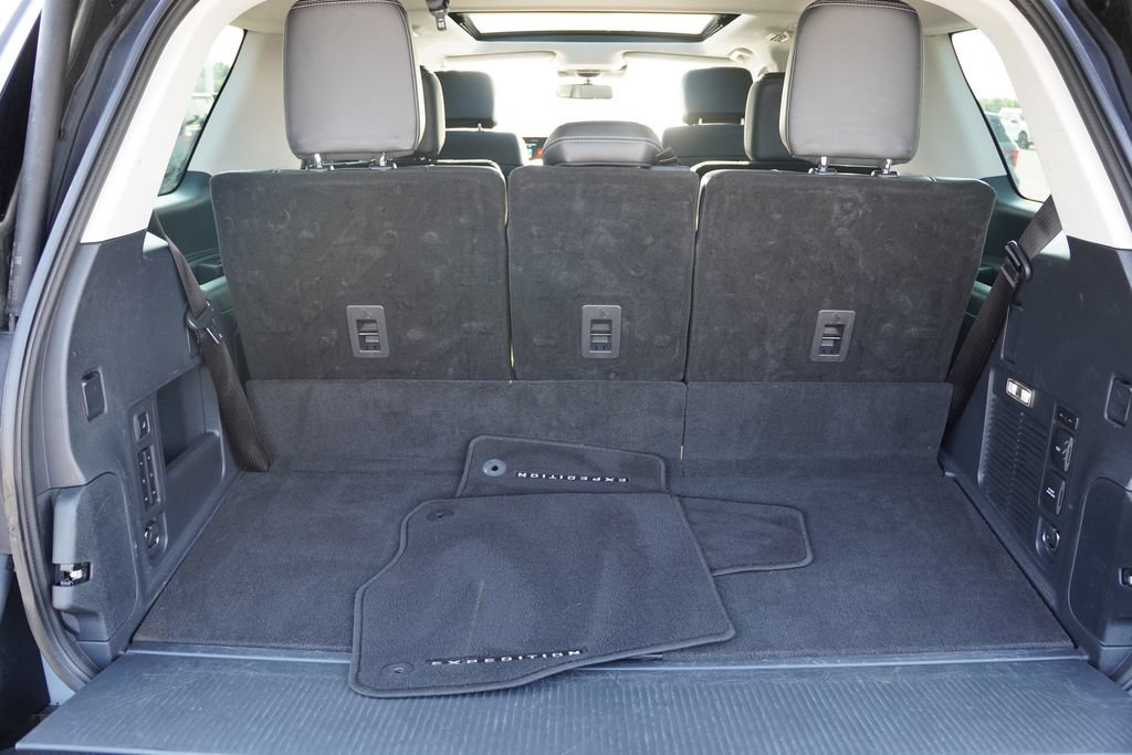 Certified 2025 Ford Expedition Platinum AWD/4WD image 24
