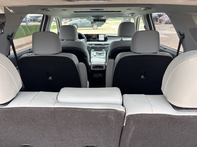 Used 2023 Hyundai Palisade SEL w/ Premium Package AWD/4WD image 17