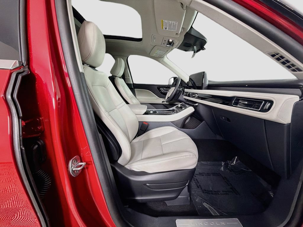Used 2026 Lincoln Aviator 2WD image 29