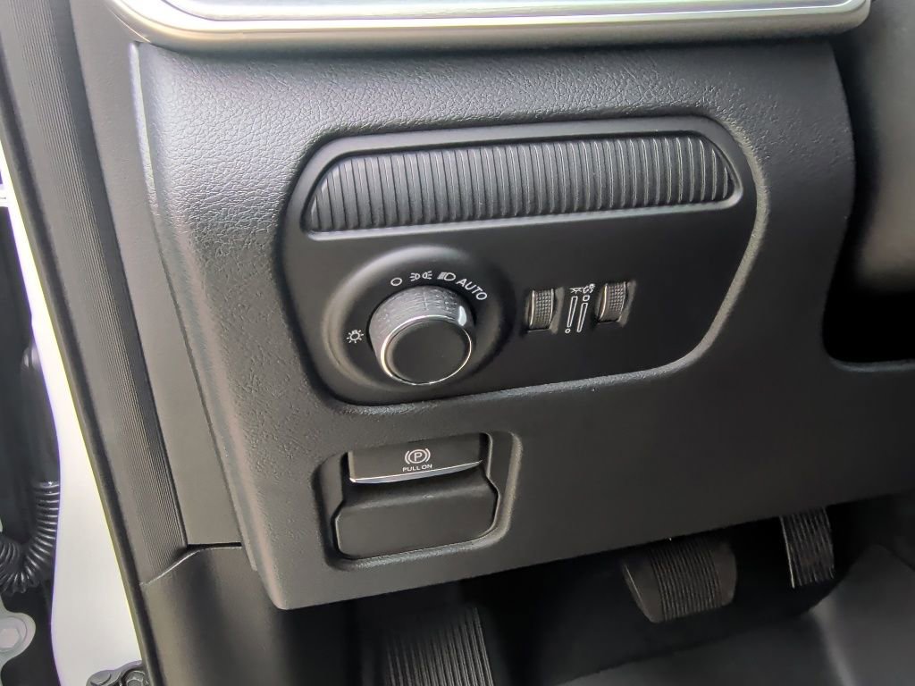 New 2026 Jeep Grand Wagoneer 4WD image 16