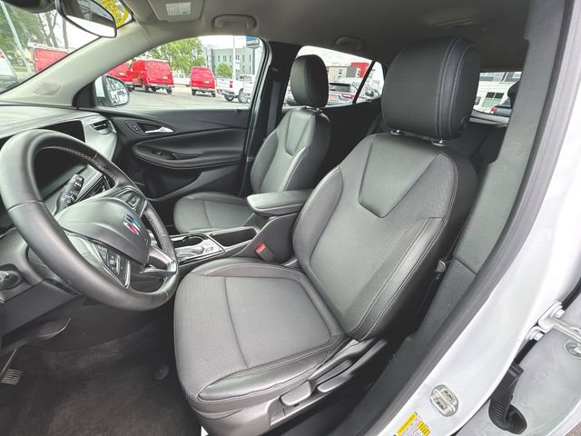 Used 2025 Buick Encore GX Preferred FWD image 18