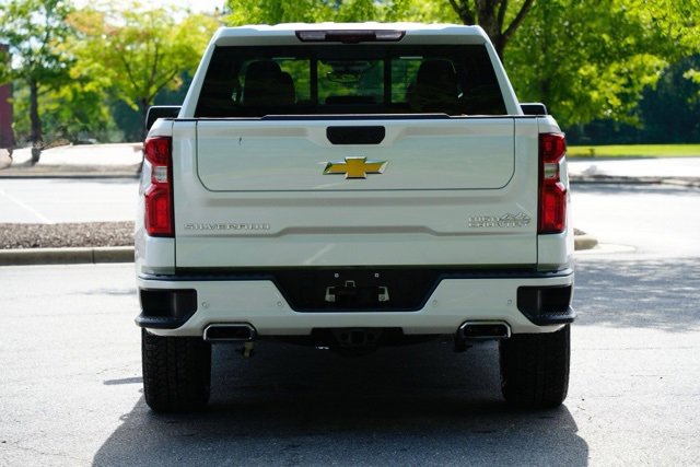 Used 2025 Chevrolet Silverado 1500 High Country w/ Technology Package image 6