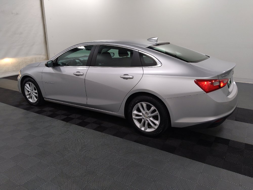 Used 2018 Chevrolet Malibu LT FWD image 3