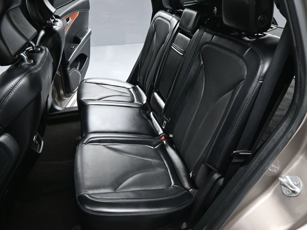 Used 2019 Lincoln Nautilus Reserve image 14