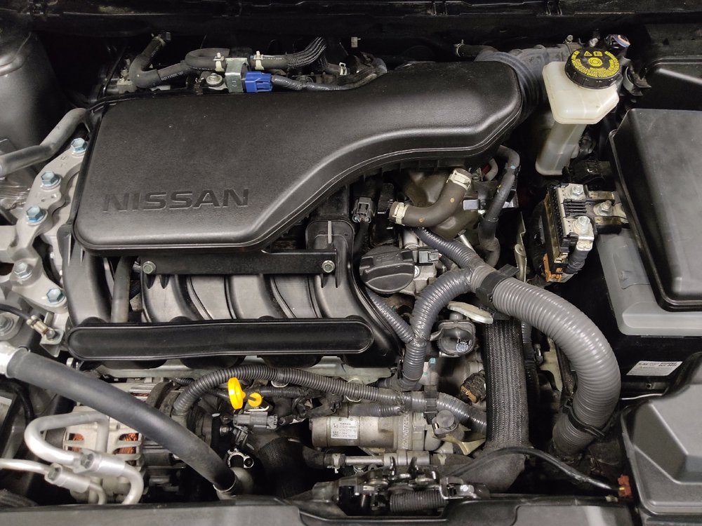 Used 2021 Nissan Rogue Sport SV FWD image 30