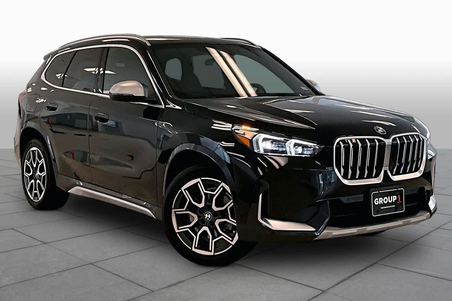 Used 2023 BMW X1 xDrive28i w/ Convenience Package AWD/4WD image 2