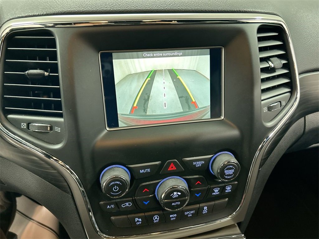 Certified 2021 Jeep Grand Cherokee Laredo image 15