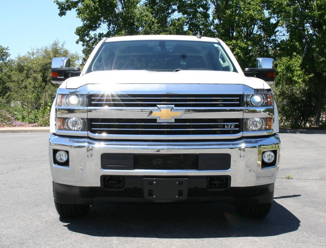 Used 2015 Chevrolet Silverado 2500 LTZ w/ Duramax Plus Package AWD/4WD image 3
