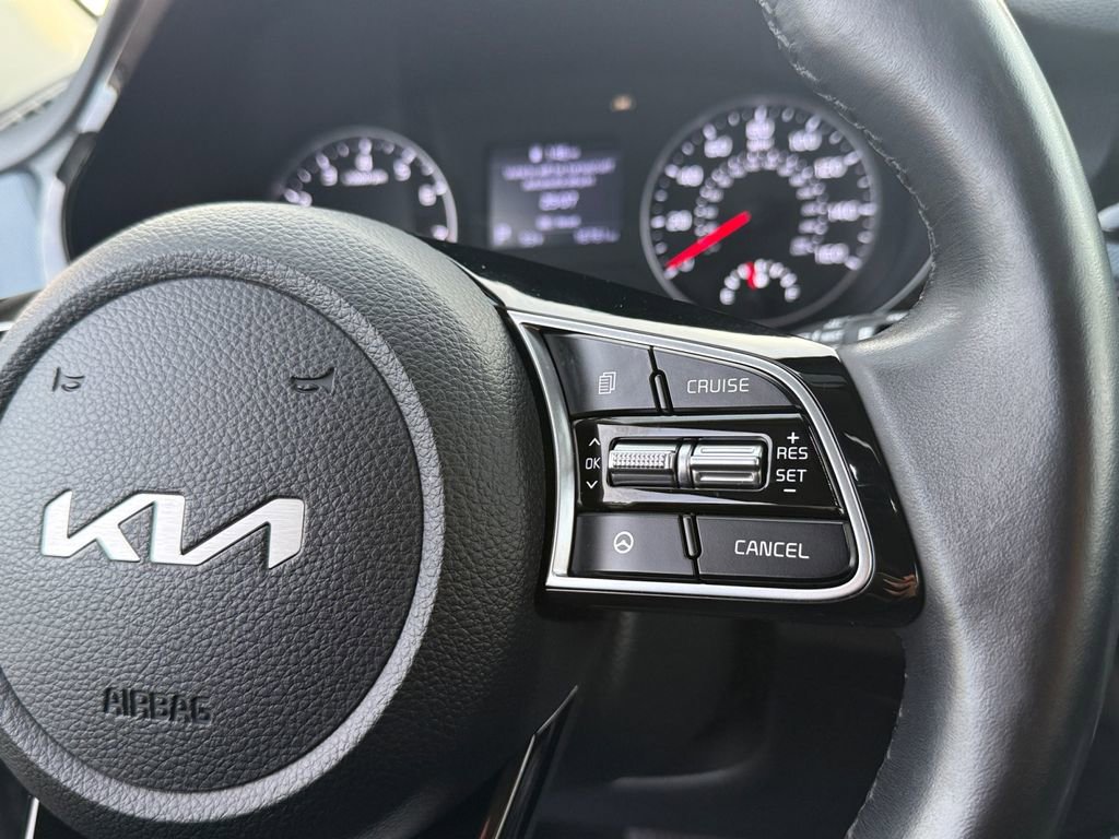Certified 2022 Kia Seltos S image 16