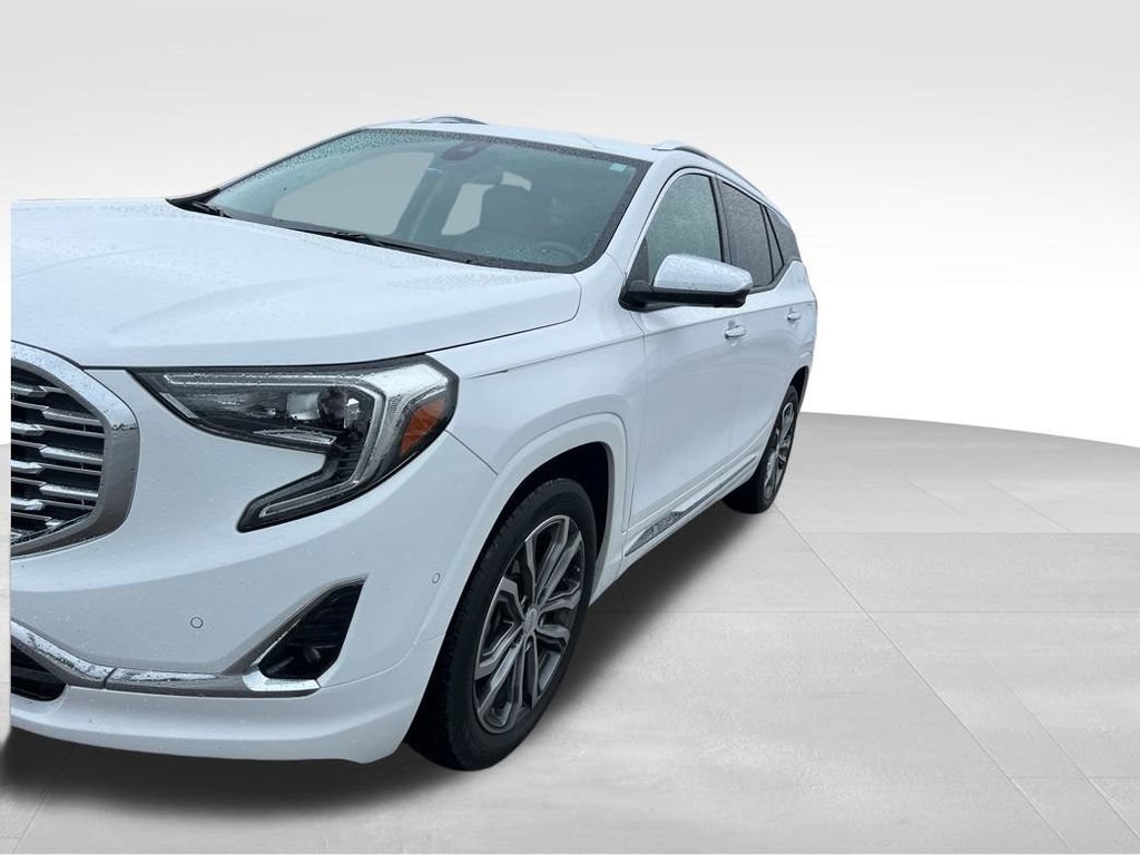 Certified 2019 GMC Terrain Denali w/ Advanced Safety Package FWD image 12