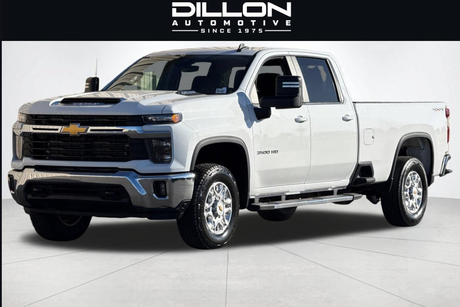 Used 2025 Chevrolet Silverado 3500 LT w/ Convenience Package AWD/4WD image 8
