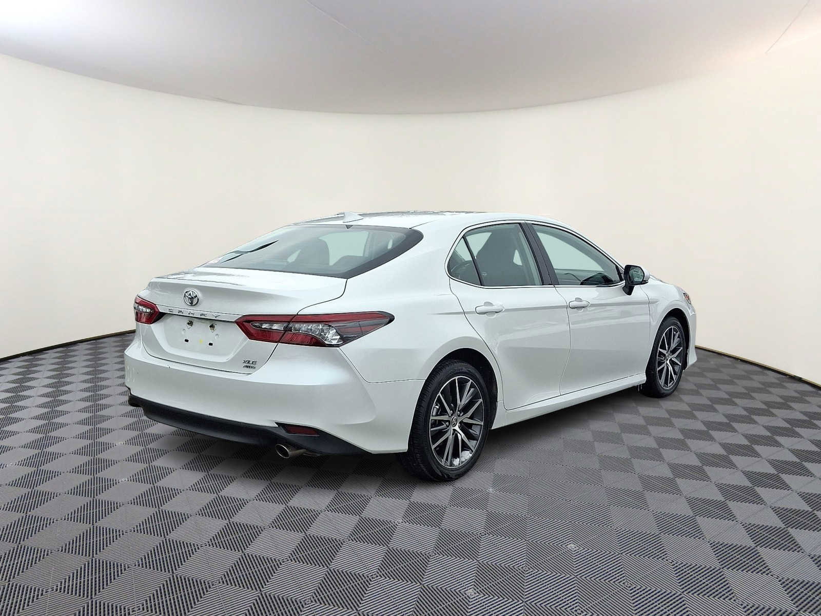 Certified 2024 Toyota Camry XLE w/ Navigation Package image 6
