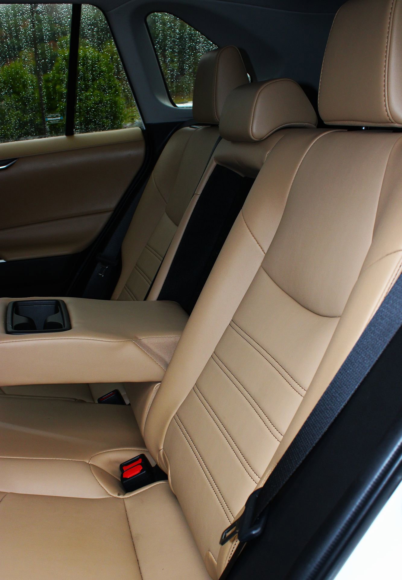 Used 2023 Toyota RAV4 XLE Premium image 19