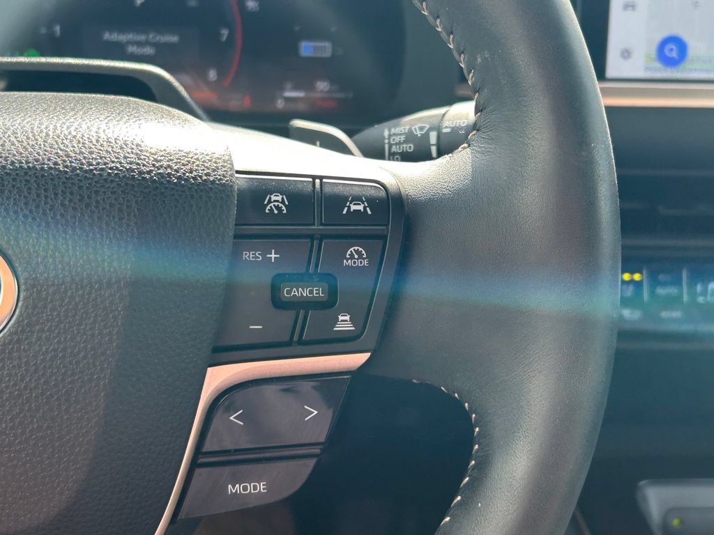 Used 2025 Toyota Crown Platinum AWD/4WD image 41