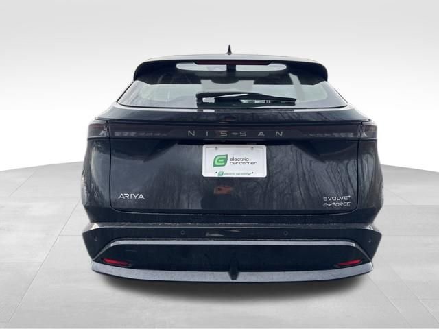 Used 2024 Nissan Ariya AWD image 7