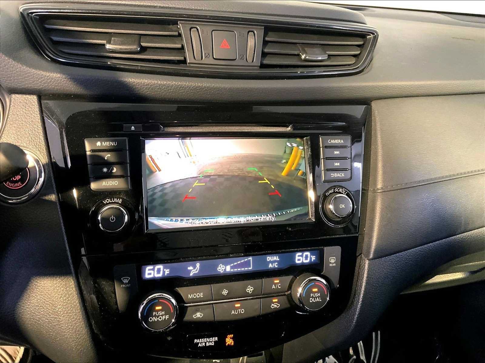 Used 2019 Nissan Rogue SV AWD/4WD image 31