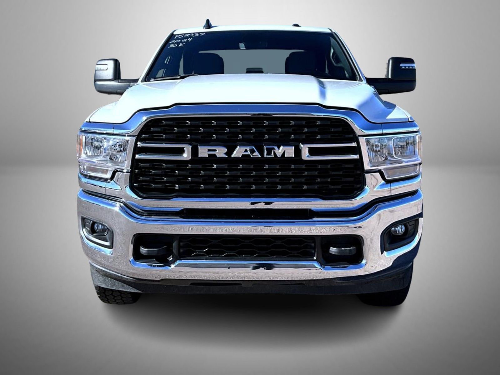 Used 2024 RAM 3500 Big Horn AWD/4WD image 2