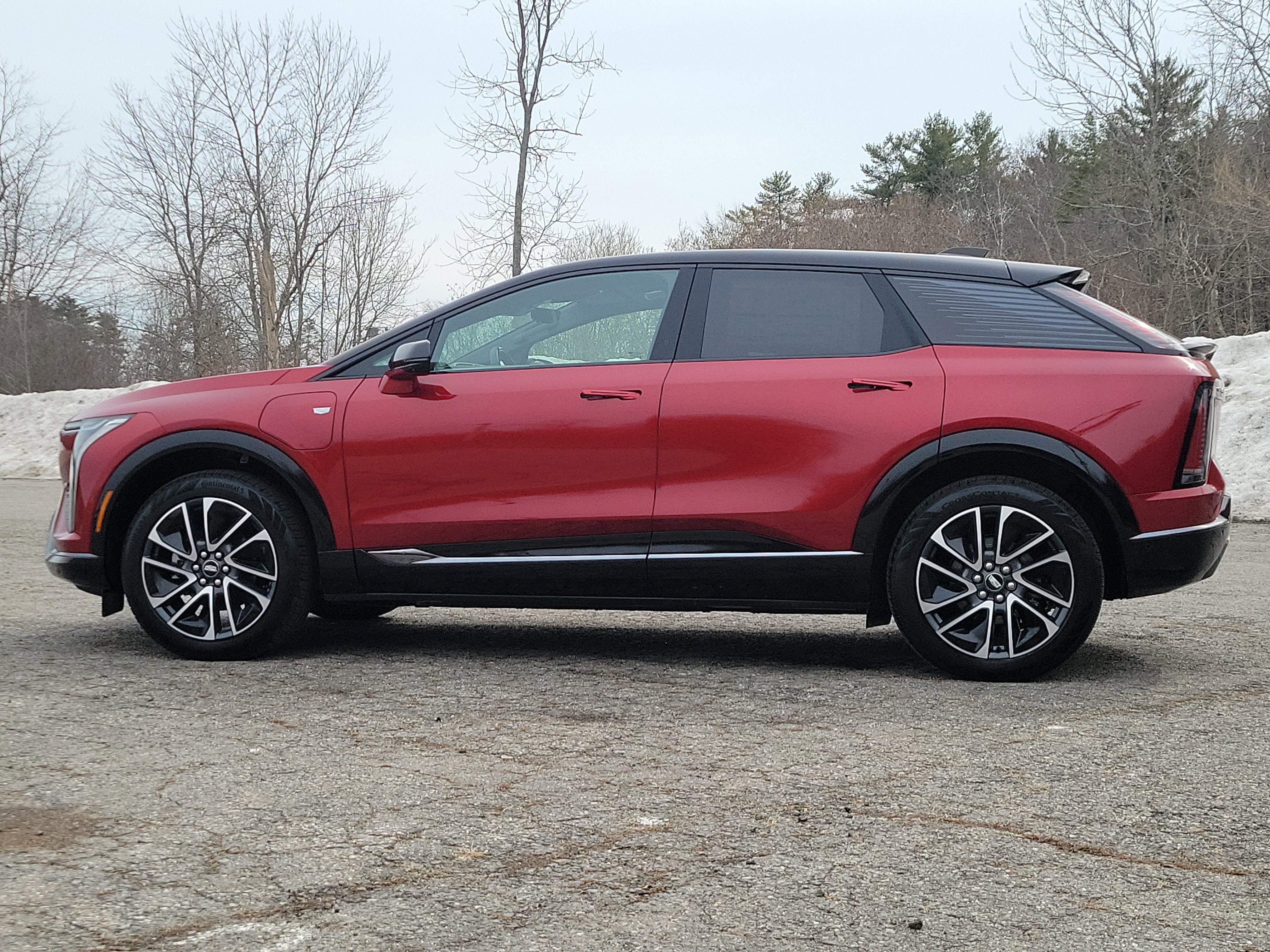 New 2026 Cadillac Optiq Sport 1 image 2