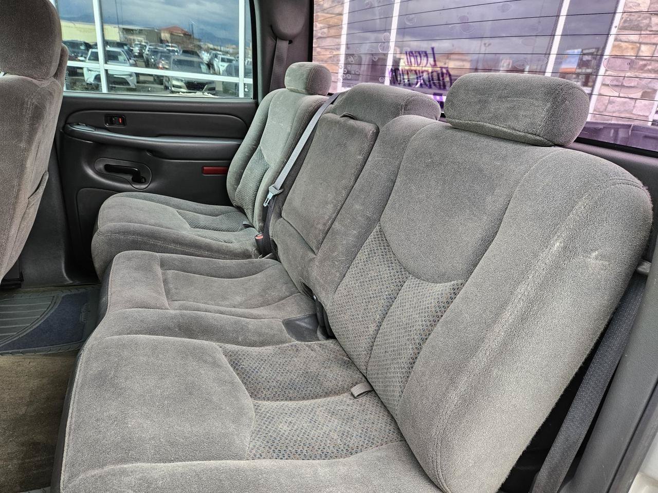 Used 2005 Chevrolet Silverado 2500 LS w/ Heavy-Duty Power Package AWD/4WD image 21