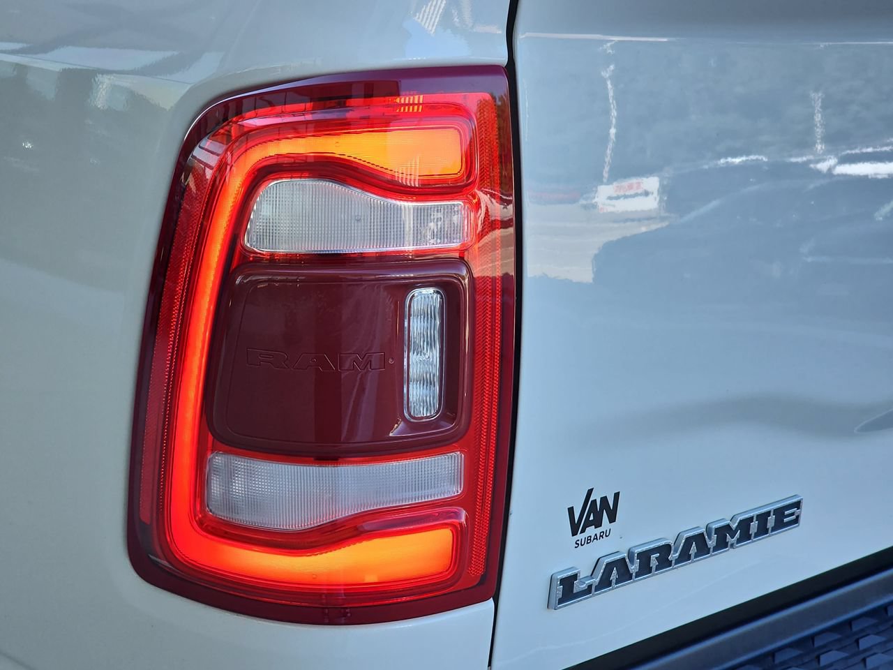 Used 2022 RAM 3500 Laramie AWD/4WD image 38