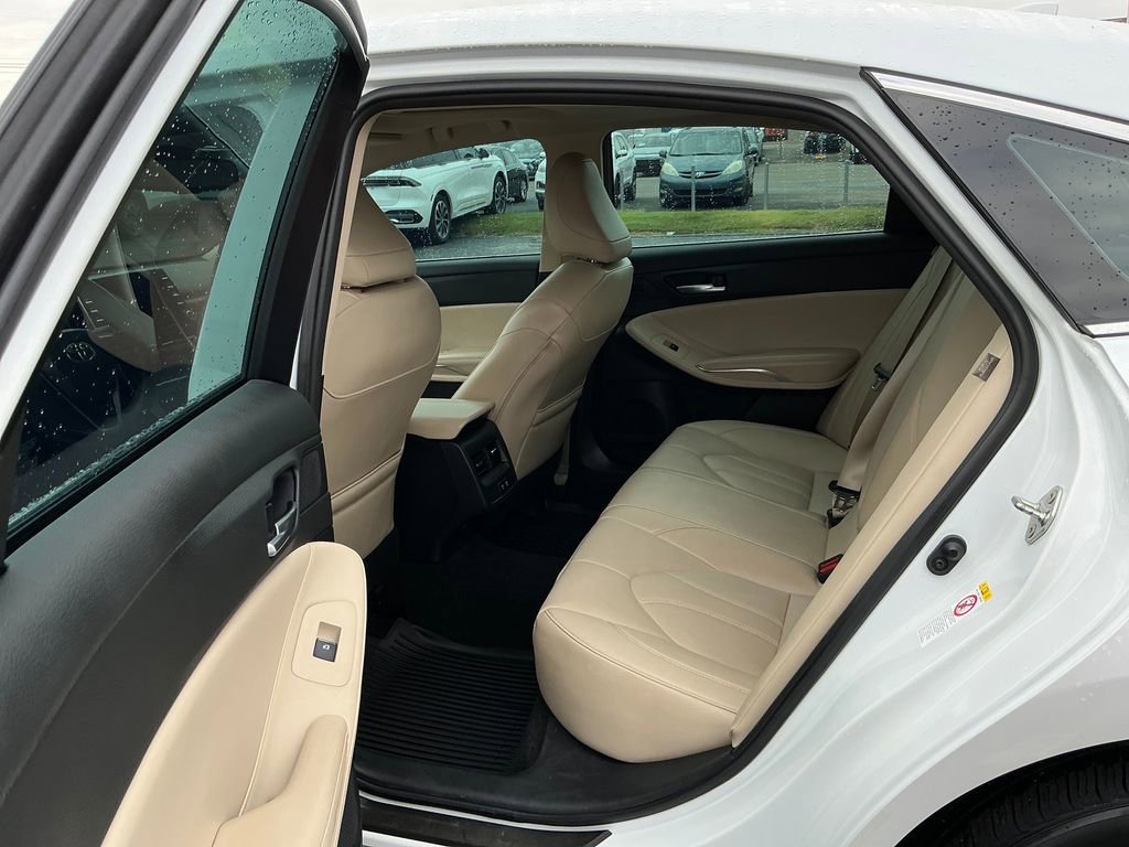 Used 2019 Toyota Avalon image 30