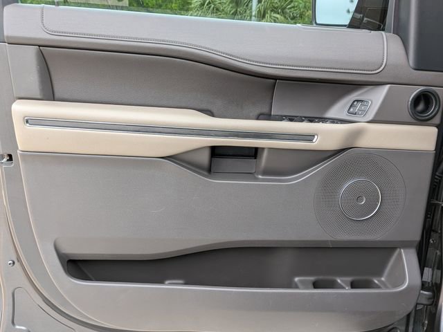 Used 2020 Ford Expedition XLT w/ Equipment Group 202A image 10