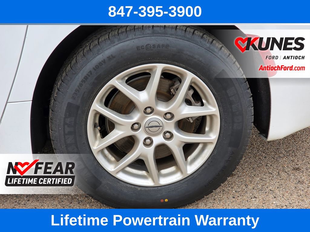 Used 2024 Chrysler Voyager LX FWD image 10
