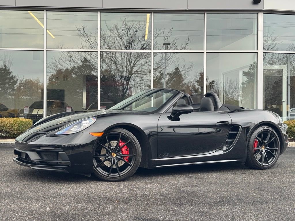 Used 2018 Porsche 718 Boxster GTS image 2