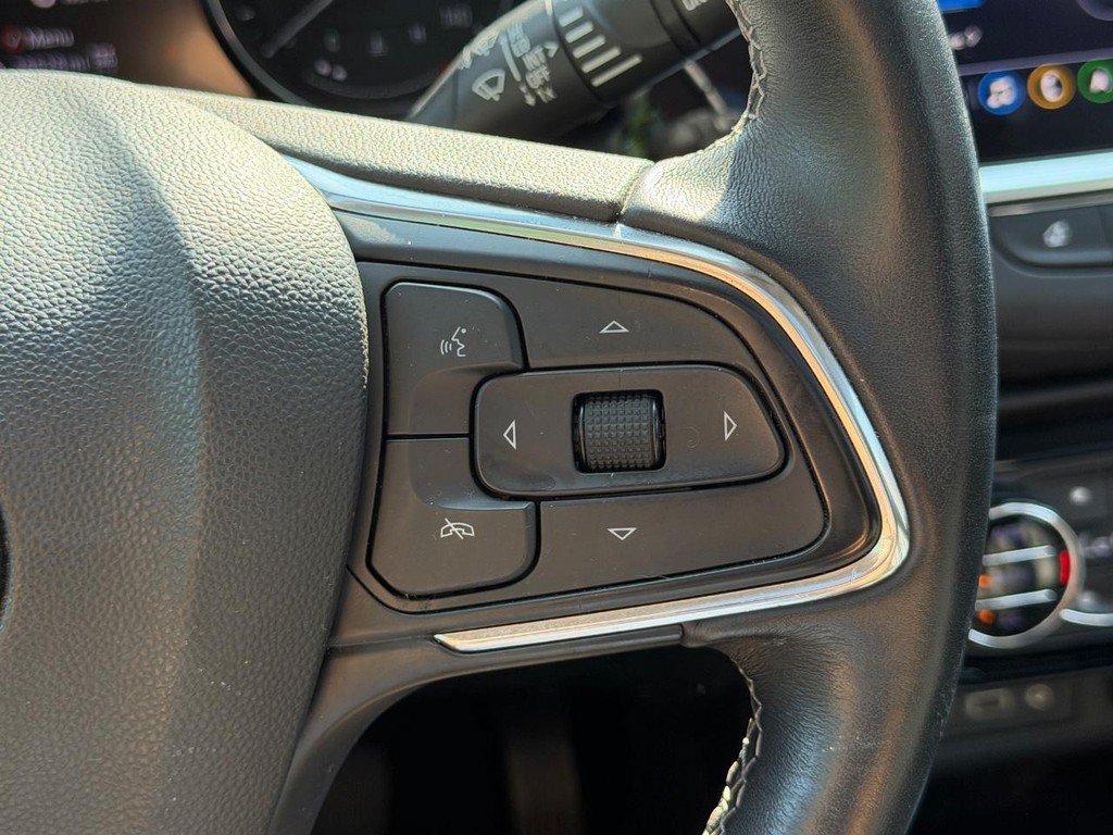 Used 2020 Buick Encore GX Essence w/ Experience Buick Package AWD/4WD image 18