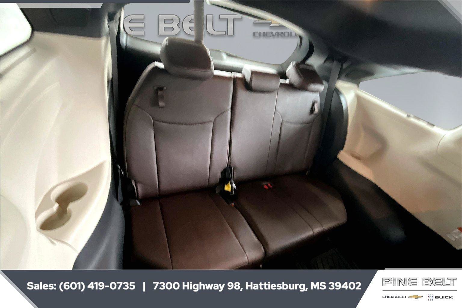Used 2024 Toyota Sienna Platinum AWD/4WD image 21