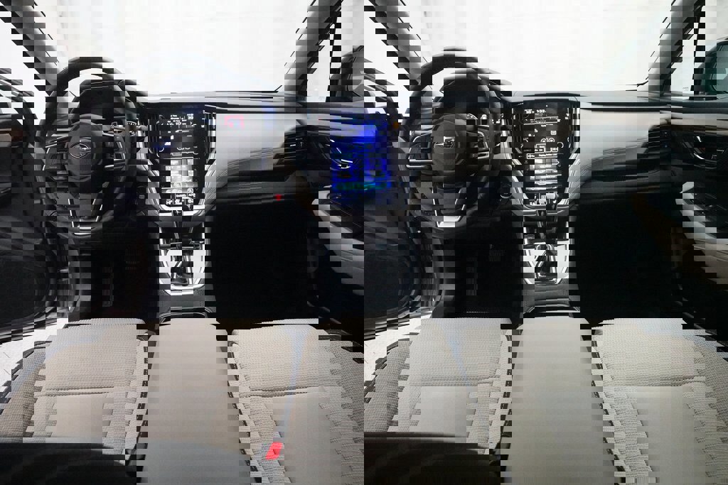 Used 2020 Subaru Outback Premium image 5