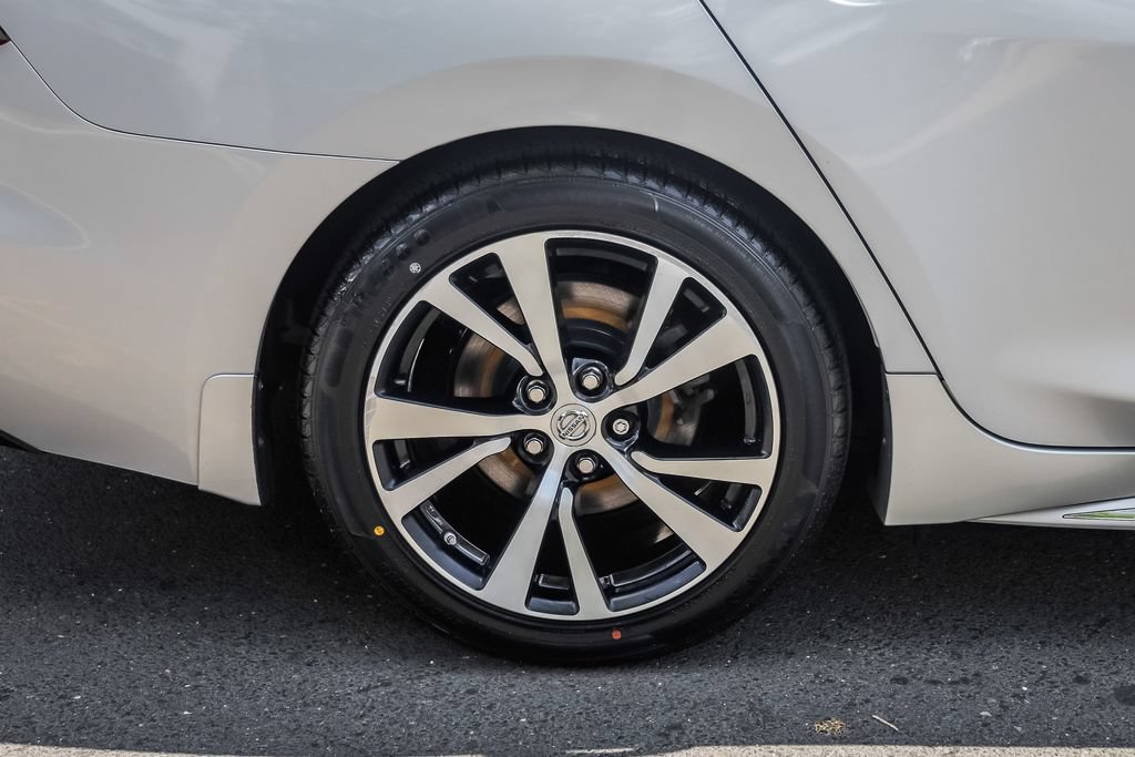 Used 2018 Nissan Maxima Platinum FWD image 6
