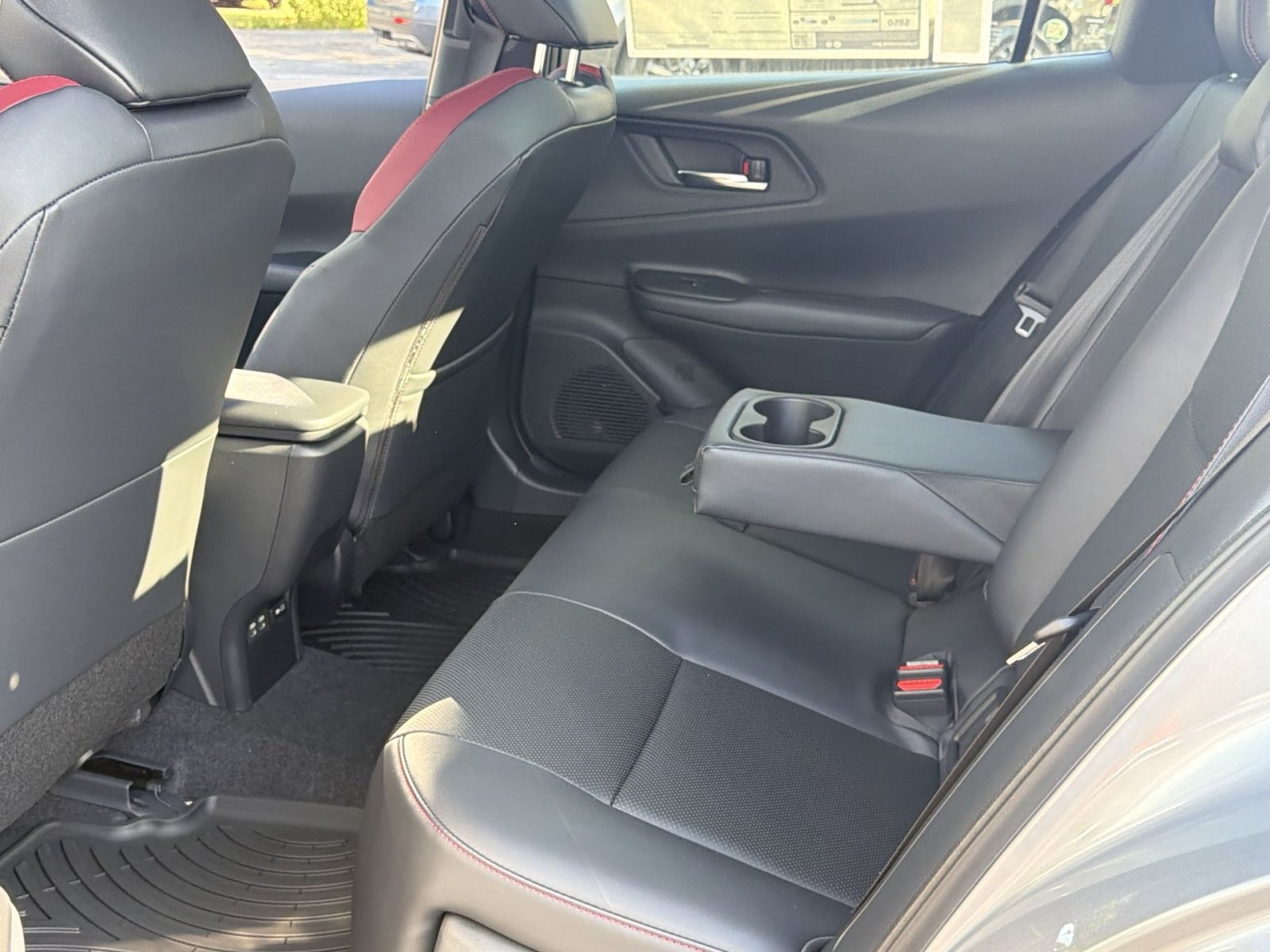New 2027 Toyota Prius Plug-In Hybrid FWD image 19
