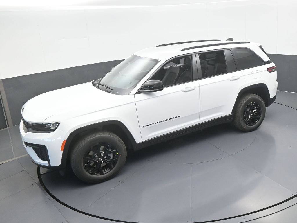 New 2026 Jeep Grand Cherokee Altitude RWD image 48