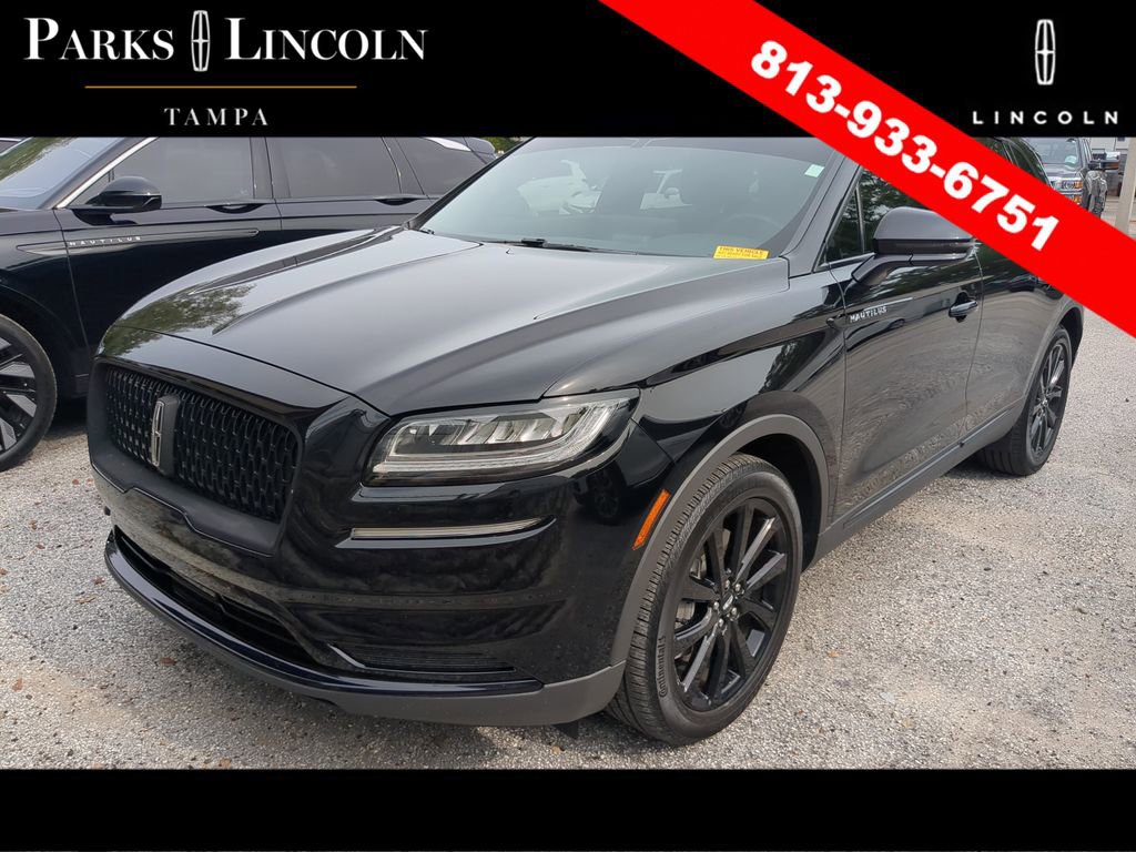 Used 2023 Lincoln Nautilus Reserve w/ Monochromatic Package FWD image 3
