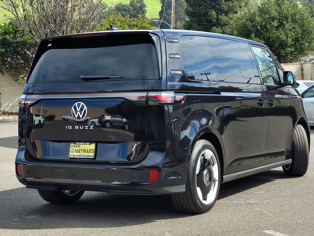 New 2025 Volkswagen ID. Buzz Pro S image 3