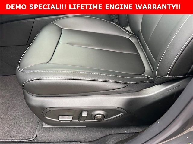 New 2025 Jeep Grand Cherokee L Limited w/ Black Appearance Package image 11