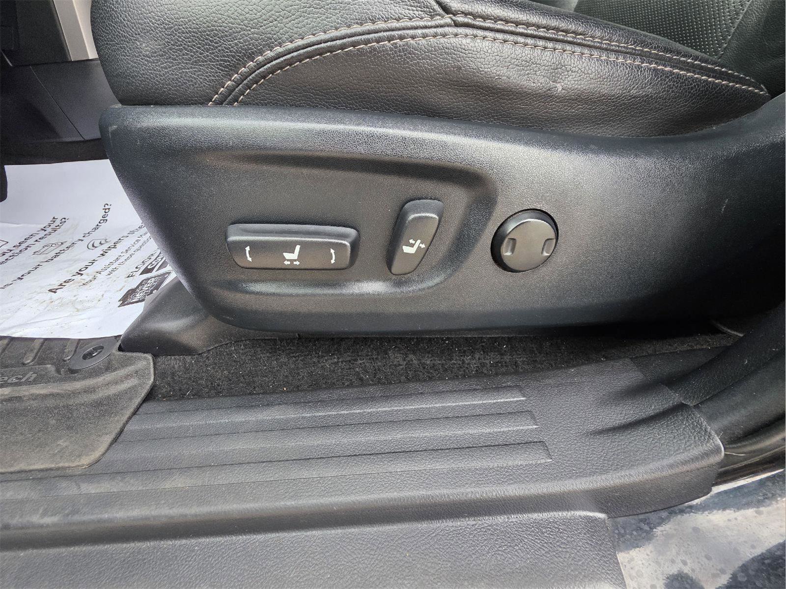 Used 2021 Toyota 4Runner Limited image 17