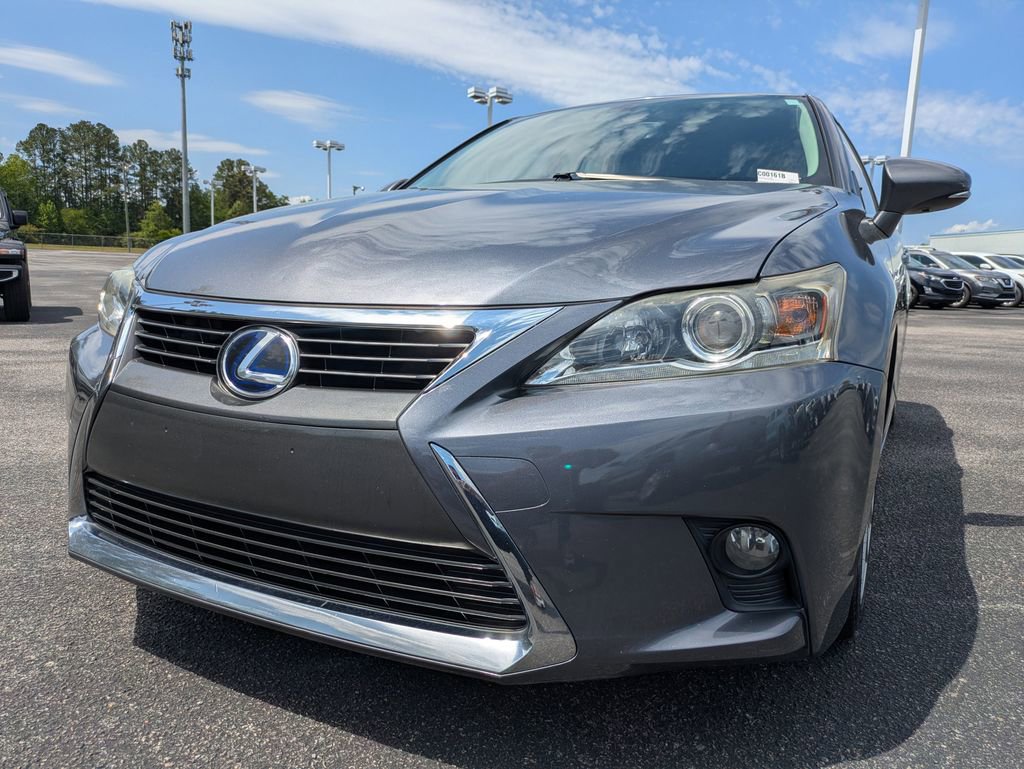 Used 2016 Lexus CT 200h w/ Accessory Package 2 FWD image 10