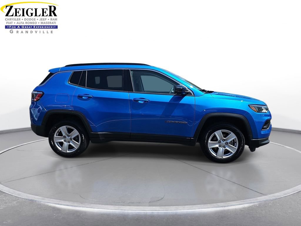 Certified 2022 Jeep Compass Latitude w/ Sun and Sound Group AWD/4WD image 4
