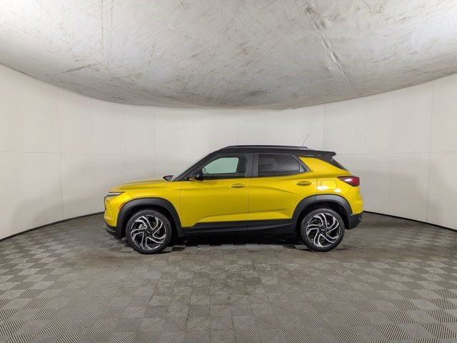 Used 2025 Chevrolet TrailBlazer RS image 3