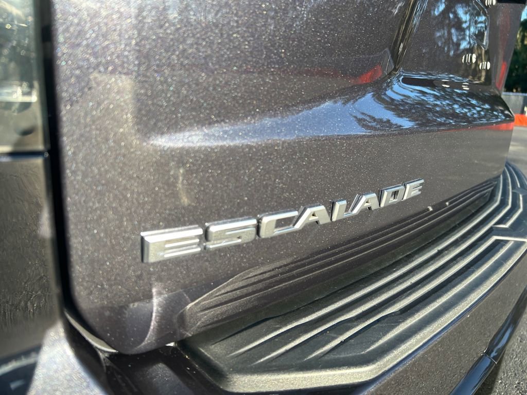 Used 2024 Cadillac Escalade Premium Luxury w/ LPO, Floor Liner Package image 31