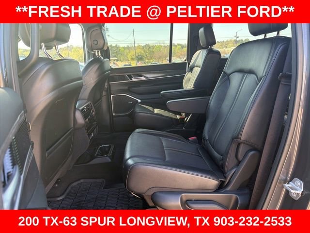 Used 2024 Jeep Wagoneer Series III image 12